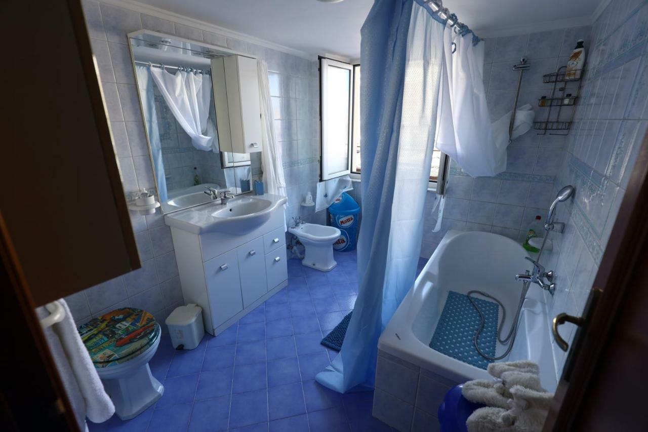 ナポリLaura Houseアパートメント エクステリア 写真